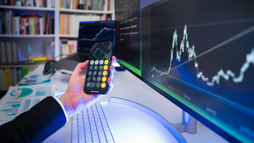 Blockchain, IA e big data: Luciano Guimaraes Tebar destaca o impacto das tecnologias emergentes no setor financeiro.